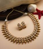 White kemp studded necklace set