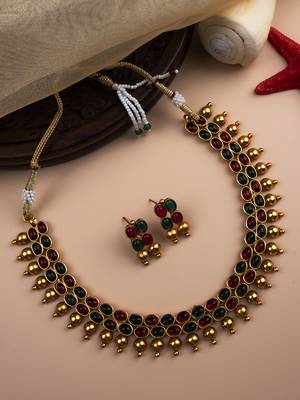 Ruby green kemp studded necklace set 1