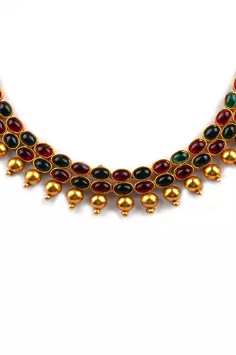 Ruby green kemp studded necklace set