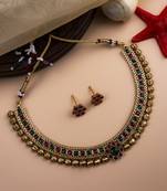 Ruby green necklace set with studs