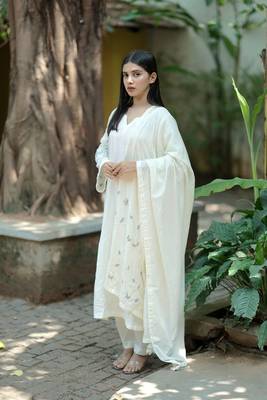 Stitched Off White Soft Linen Kurta Set with Bell Sleeves and Embroidered Mul Dupatta 1