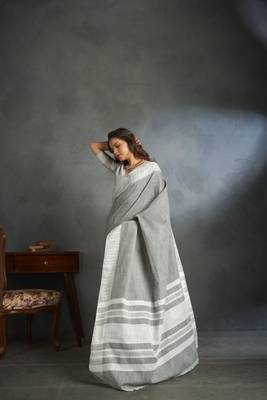 Light grey woven linen saree with blouse 6