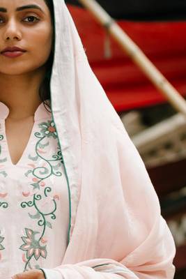 Embroidered Linen Kurta and Dupatta Stitched  3