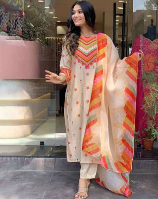 Women Chanderi Cotton Embroidered Kurta Pant Dupatta Set 1