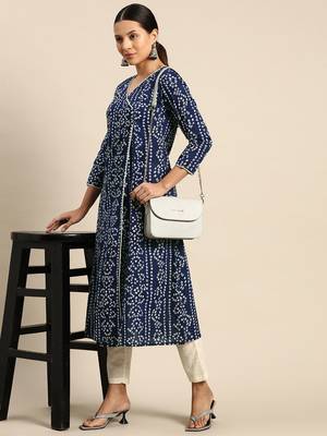 Women A line Printed Kurta 2