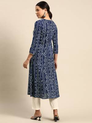 Women A line Printed Kurta 3