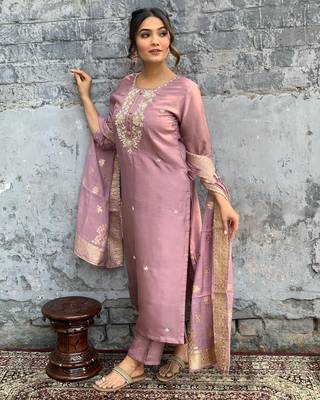 Women Viscose Rayon Fabric Straight Kurta, Pant and Dupatta Set 3