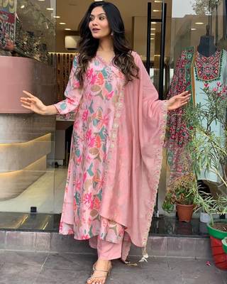 Printed Viscose Rayon Fabric Straight Kurta, Pant and Dupatta Set 2