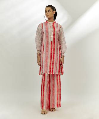 Pastel pink printed kurta and pants set 1