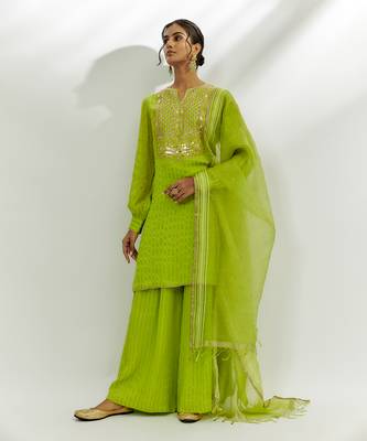Lime green embroidered kurta set 2