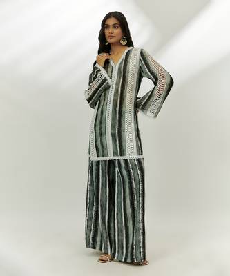 Black printed kurta and pallazzo set 2