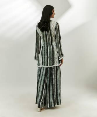 Black printed kurta and pallazzo set 4
