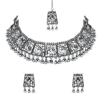 stylish silver oxidised traditional afghani choker necklace jewellery with earring & maang tikka set  2