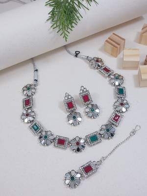 silver plated square shaped floral design necklace jewellery set with earrings  1