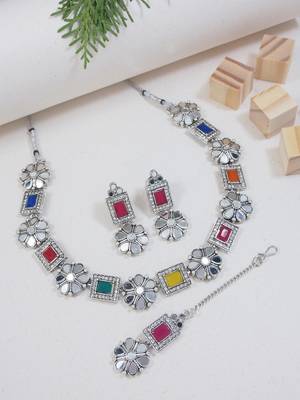 silver plated square shaped floral design necklace jewellery set with earrings  1
