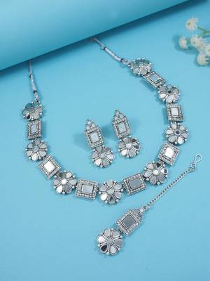 silver plated square shaped floral design necklace jewellery set with earrings  1