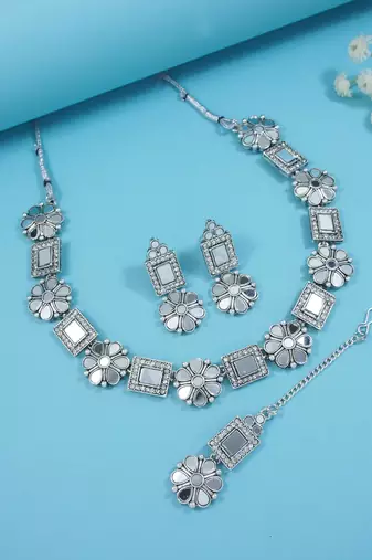 silver plated square shaped floral design necklace jewellery set with earrings 