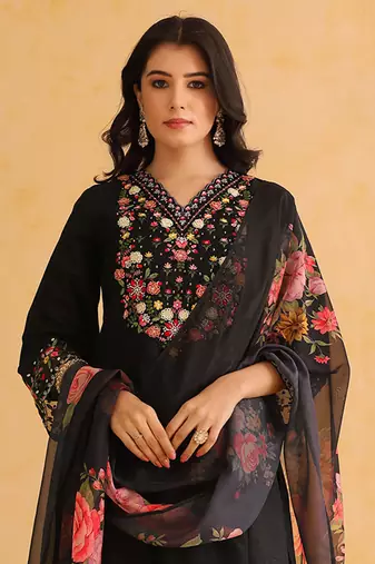 Elegant Black Silk Floral Embroidered Kurti with Organza Dupatta
