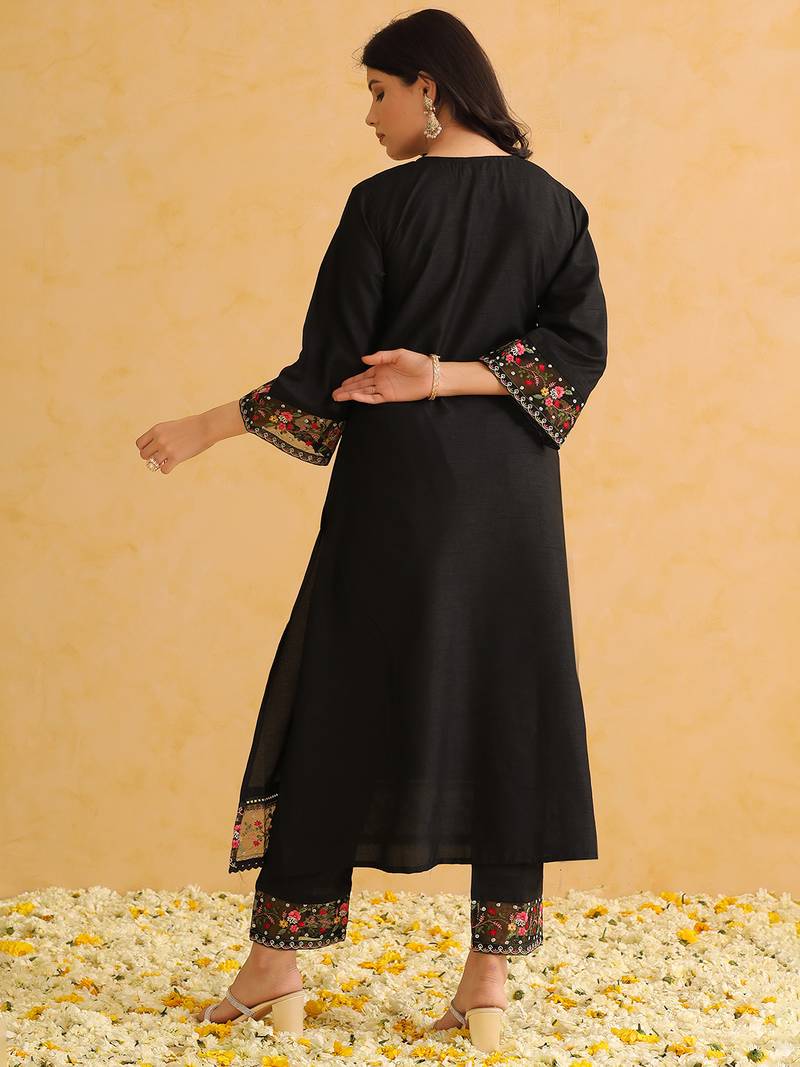 Elegant Black Silk Floral Embroidered Kurti with Organza Dupatta