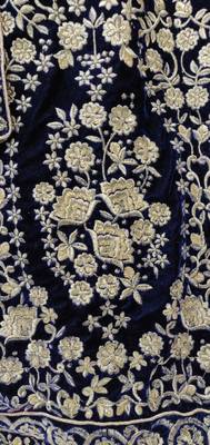 Bridal Wear Designer velvet fabric Lahenga Choli 6