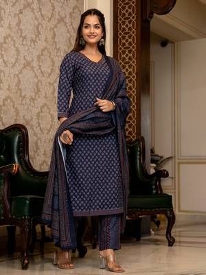 Navy blue printed cotton blend fancy straight trousers with dupatta 4
