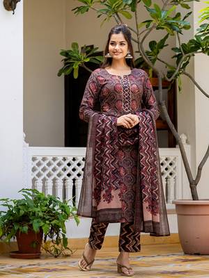 Multi printed cotton blend fancy straight trousers with dupatta 3