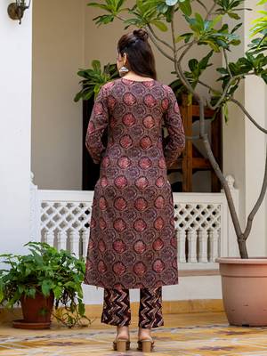 Multi printed cotton blend fancy straight trousers with dupatta 4