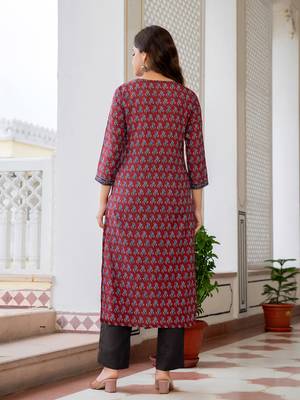 Maroon printed cotton blend fancy straight trousers with dupatta 3