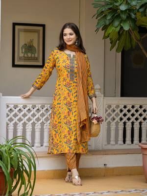 Yellow printed cotton blend fancy straight trousers with dupatta 1
