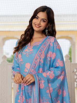 Blue printed cotton blend fancy straight trousers with dupatta 2