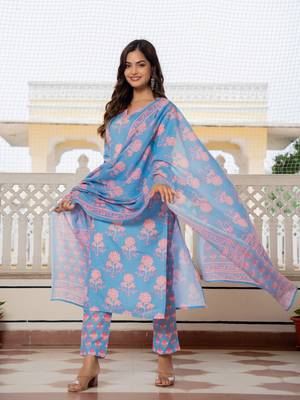 Blue printed cotton blend fancy straight trousers with dupatta 4