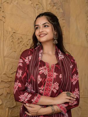 Maroon printed cotton blend fancy straight trousers with dupatta 3