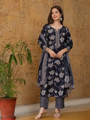 Black printed cotton blend fancy straight trousers with dupatta 1