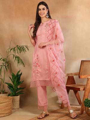 Women Pink solid silk blend embroidered fancy straight kurta trousers with dupatta 1
