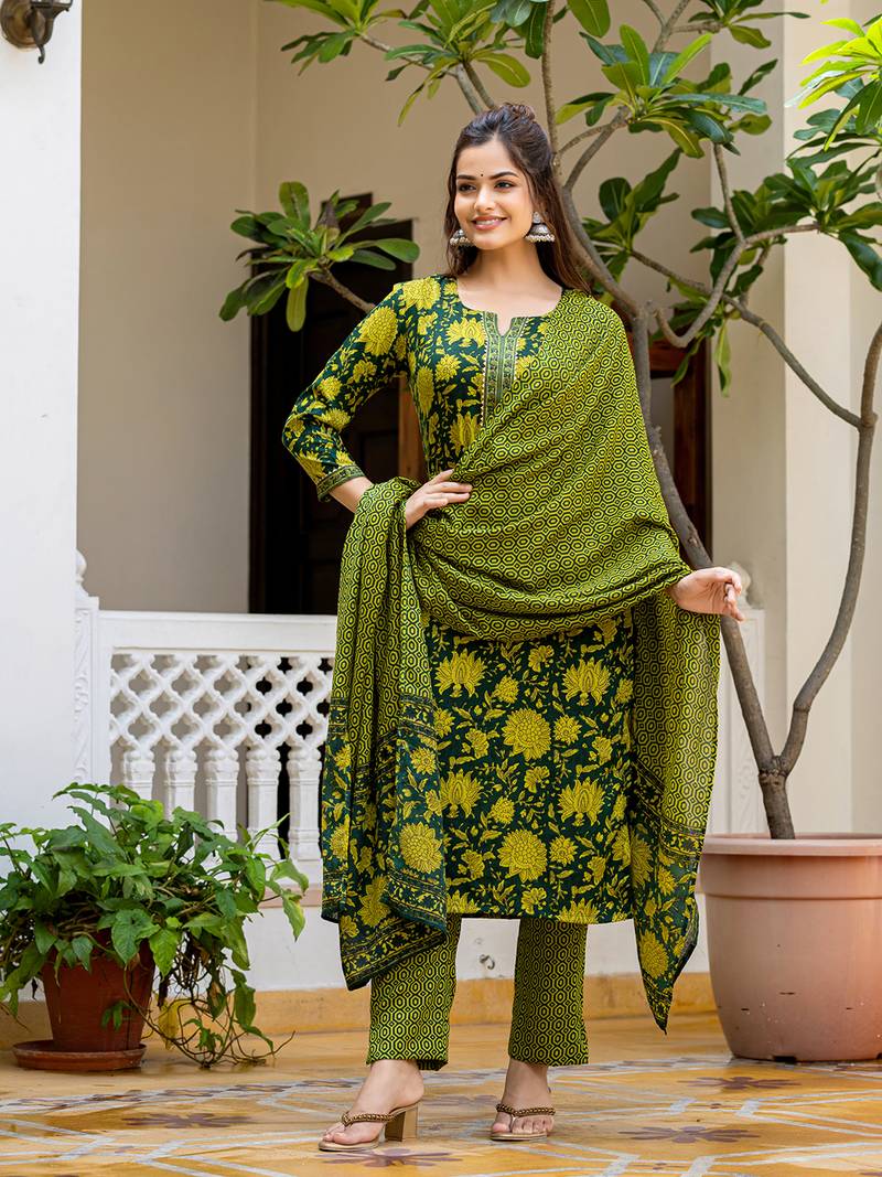 Women Green solid rayon blend printed fancy straight kurta trousers with dupatta