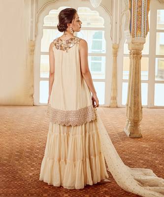 Beige embroidered gharara set 4