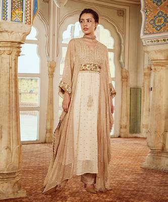 Beige embroidered kaftan set 1