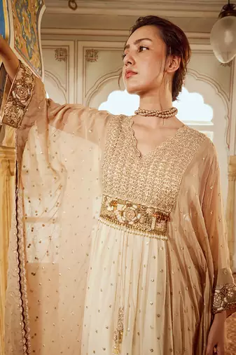 Beige embroidered kaftan set