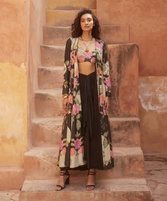 Black jacket and blouse habutai printed floral pattern skirt set 1