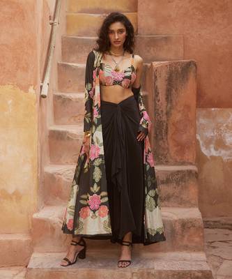 Black jacket and blouse habutai printed floral pattern skirt set 2
