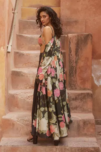 Black jacket and blouse habutai printed floral pattern skirt set