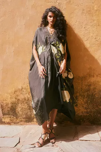 Black habutai printed floral kaftan with inner
