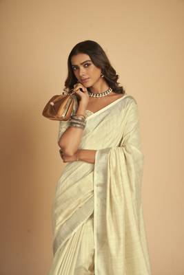 Cream plain linen saree with blouse 6