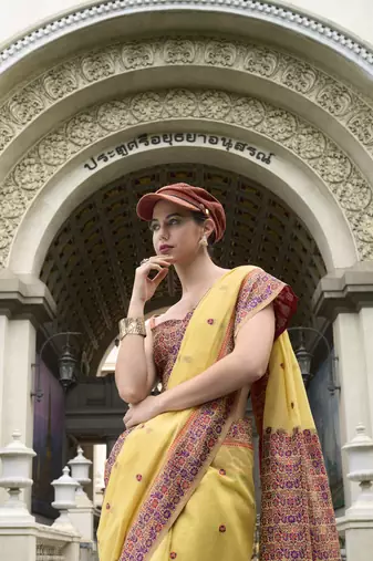 Yellow Designer Weaving Soft Linen Saree With Blouse