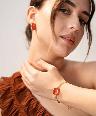 Maroon tresured twine bracelet 1