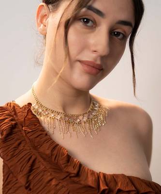 Yellow luxe embrace necklace 1