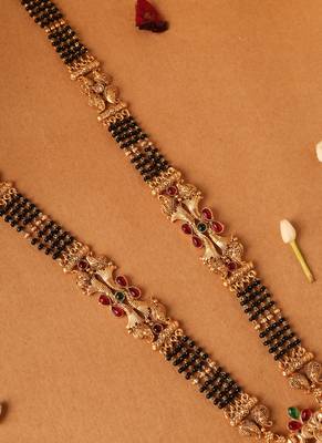 Multicolour krishna motif necklace 4