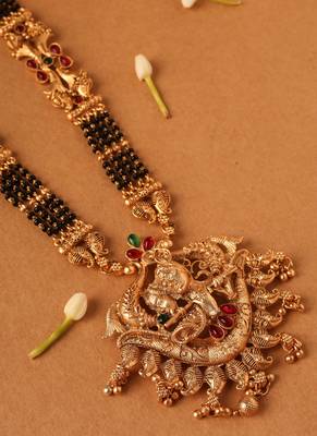Multicolour krishna motif necklace 5