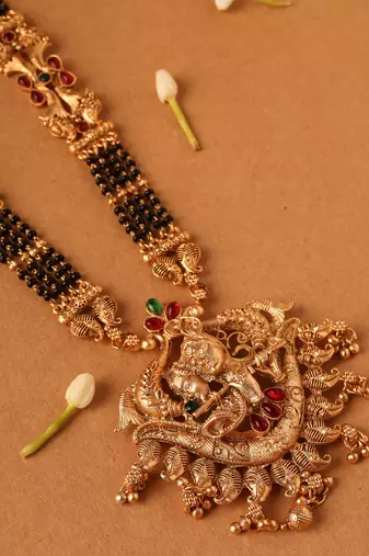 Multicolour krishna motif necklace