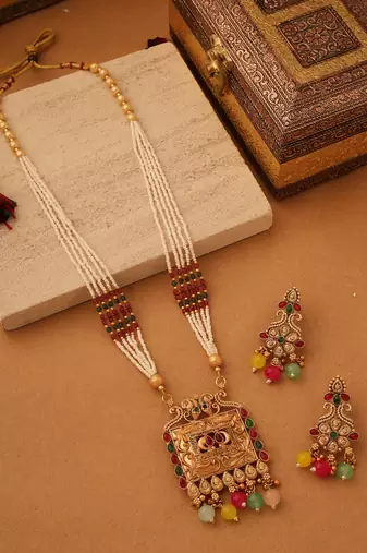 Long multicolour necklace set with earrings